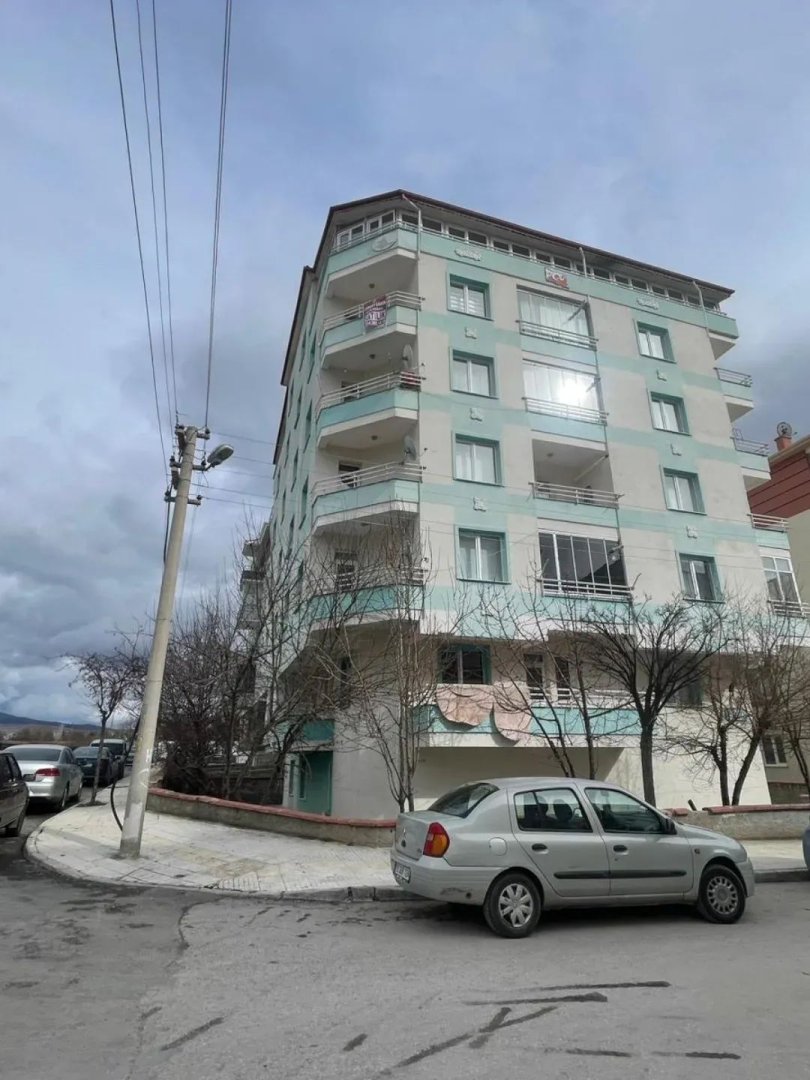 GENİŞ AİLELERE ÖZEL 5+2 TERASLI DUBLEKS – 288 m²